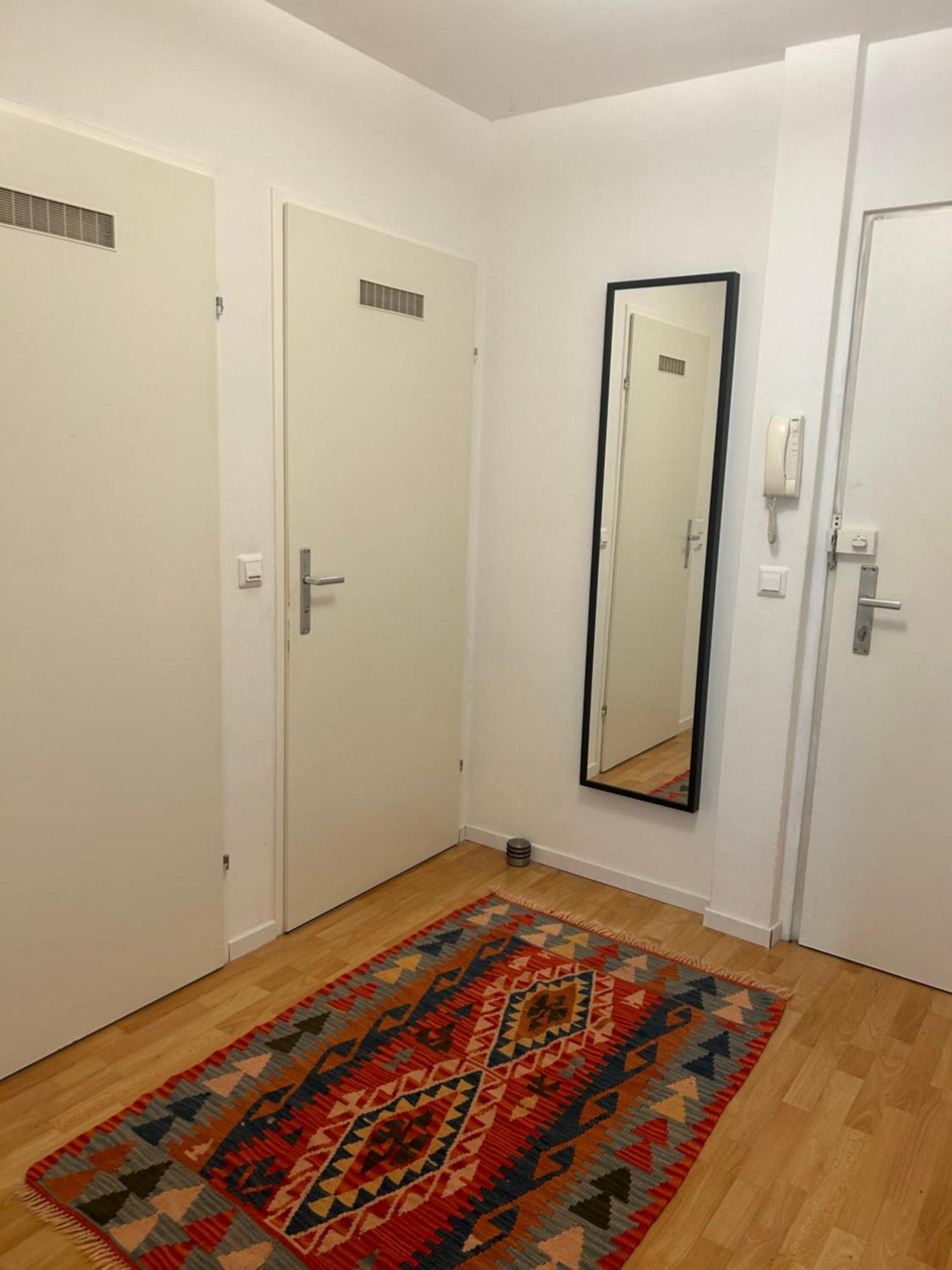 Apartment Mit Logia Und Kleinen Garten In Zentraler Lage 2 Виена Екстериор снимка